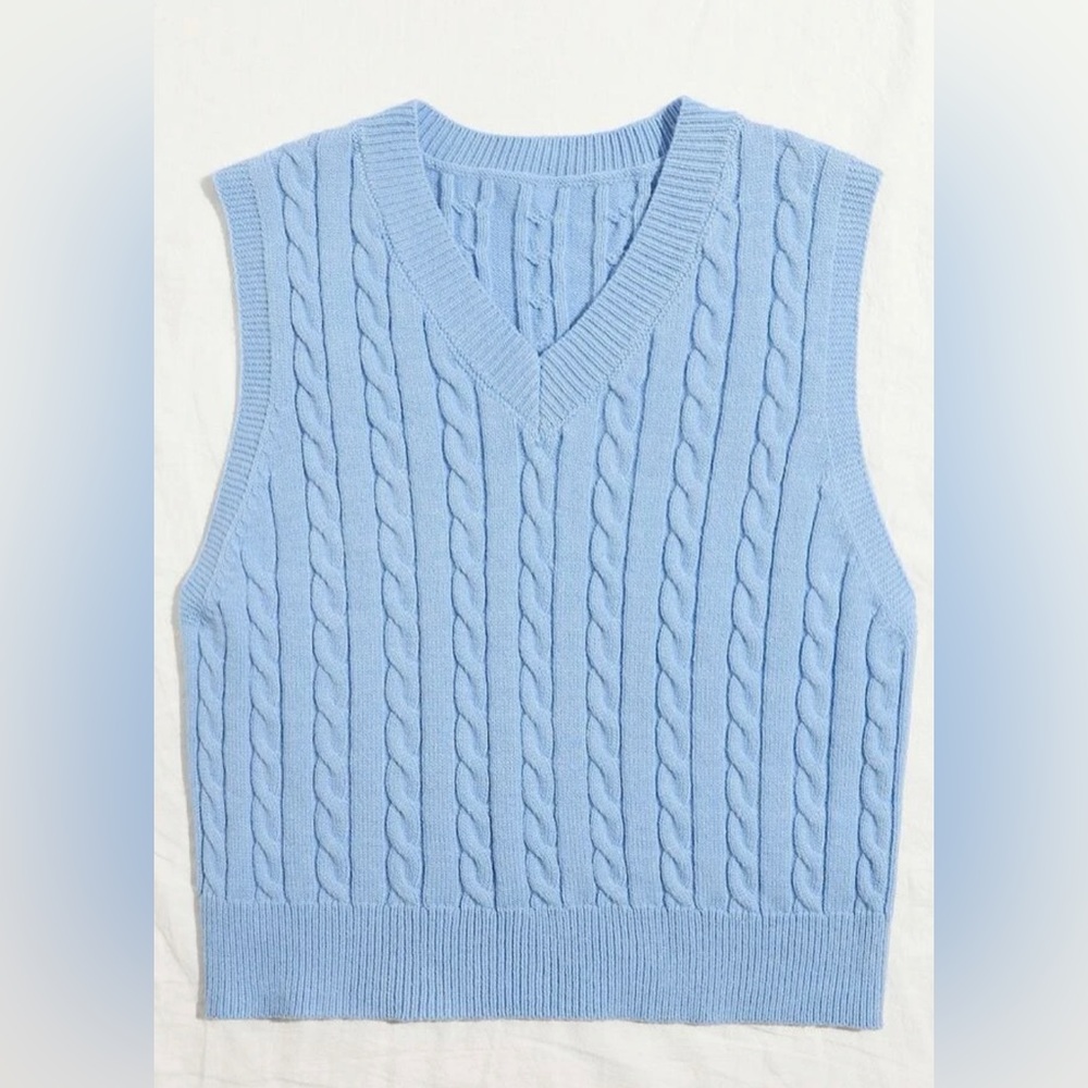 Trendy Cable knit V-neck sweater vest in baby blue Fall essential!